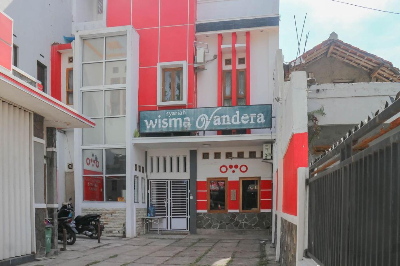 Wisma Vandera Syariah Garut Mitra Reddoorz エクステリア 写真